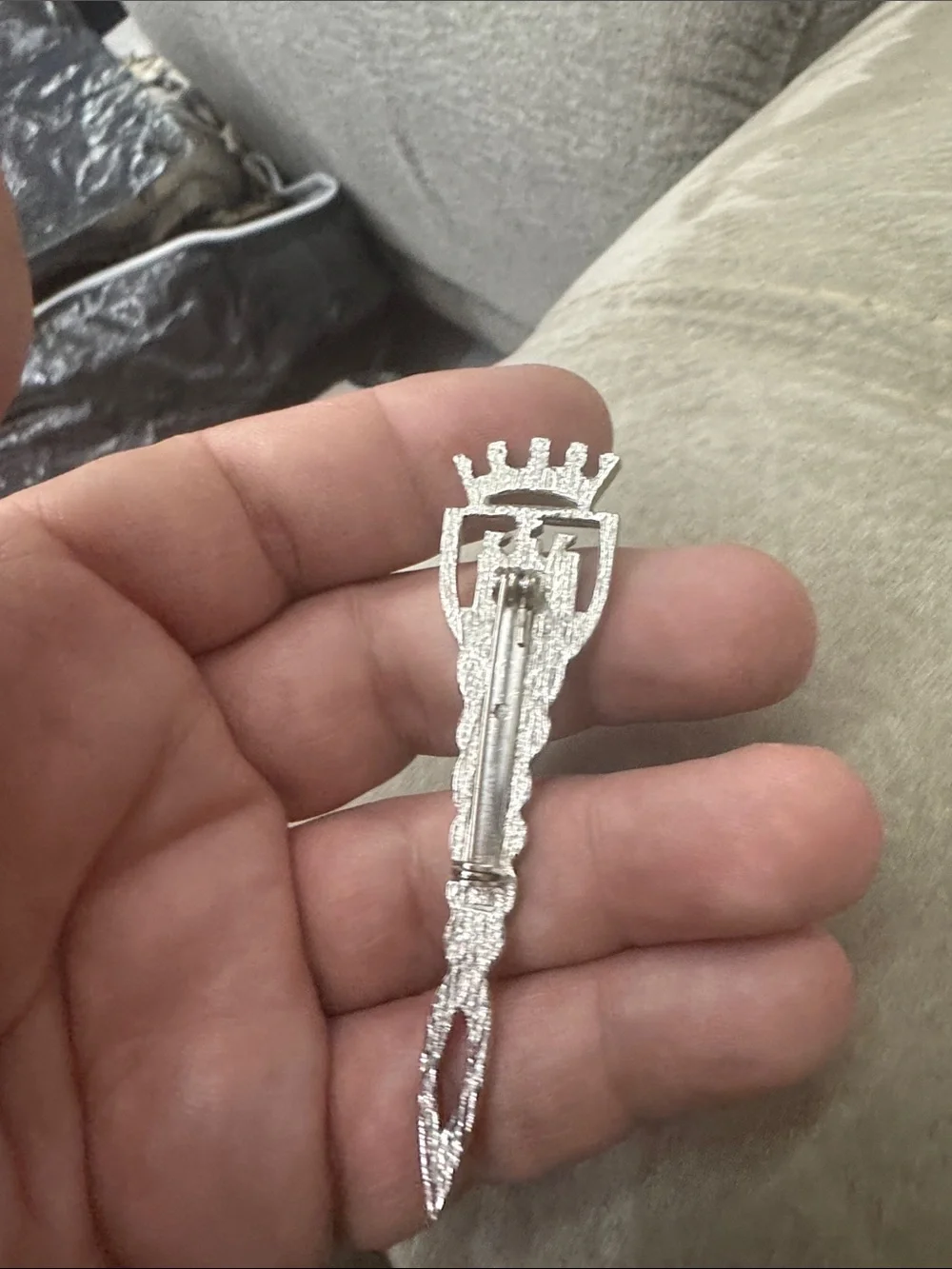 Silver Celtic Knot Kilt Pin with Castle Crest